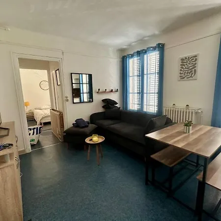 Charming Bright Apartment, Center With Free Parking *